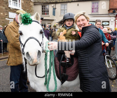 Archie Campbell à la rencontrer sur son poney. La recherche de Cottesmore Boxing Day Répondre à Oakham, le mercredi 26 décembre 2018 © 2018 Nico Morgan. Tous droits réservés Banque D'Images