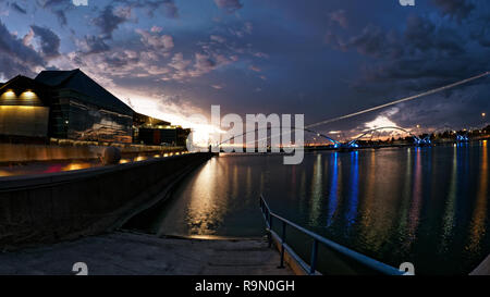 Tempe Town Lake au crépuscule Banque D'Images