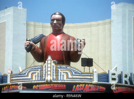 WESTWOOD, CA - le 13 juin : une vue générale de l'atmosphère à Columbia Pictures' 'Last Action Hero' le 13 juin 1993 au Mann Village Theater à Westwood, en Californie. Photo de Barry King/Alamy Stock Photo Banque D'Images