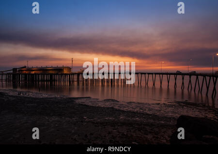 Derby wharf. Situé sur son Roi, Derby a les marées les plus en Australie, le pic d'écart entre la marée haute et basse pour atteindre 11,8 m Banque D'Images