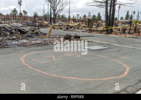 Zone d'atterrissage - Ces images ont été capturées dans les quartiers près de Santa Rosa, Californie, où les feux de friches au début d'octobre 2017. Banque D'Images