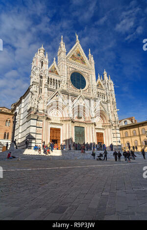 Sienne, Italie - 02 octobre 2018 : La Cathédrale de Sienne, Santa Maria Assunta, Duomo di Siena Banque D'Images