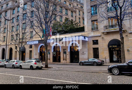 Four Seasons Hotel George V à Paris Banque D'Images