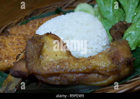 Ayam Goreng, 6.8A, IndonesianBook Banque D'Images