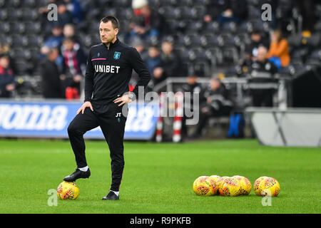 26 décembre 2018, stade Liberty, Swansea, Pays de Galles ; Sky Bet Championship, Swansea contre Aston Villa ; John Terry Aston Villas entraîneur assistant lors de la pré-match warm-up Crédit : Craig Thomas/News Images images Ligue de football anglais sont soumis à licence DataCo Banque D'Images