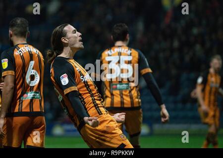 Hull City's Jackson Irvine célèbre marquant son deuxième but de côtés 26 décembre 2018, Deepdale, Preston, England ; Sky Bet Championship, Preston North End vs Hull City ; Credit : Terry Donnelly/News Images images Ligue de football anglais sont soumis à licence DataCo Banque D'Images