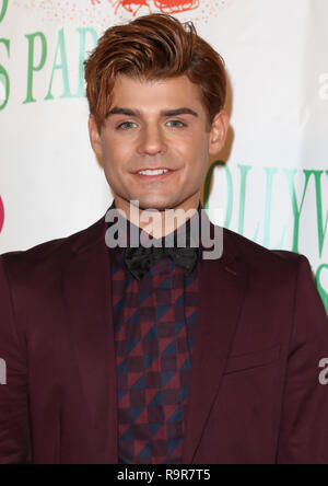 87e parade de Noël - Hollywood annuel avec des arrivées : Garrett Clayton Où : Los Angeles, California, United States Quand : 25 novembre 2018 Crédit : Sheri/WENN.com Determan Banque D'Images