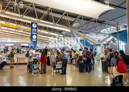 Osaka, Japon - 31 août 2018 : l'intérieur de l'Aéroport International d'Osaka Banque D'Images