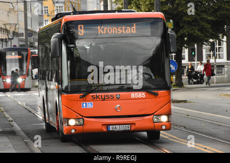 Bus public à Bergen, Norvège Banque D'Images