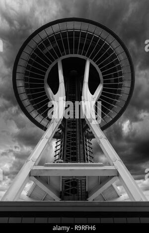 Seattle Space Needle sur un jour de pluie Banque D'Images