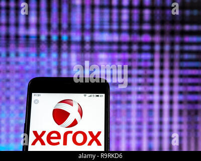 25 décembre 2018 - Kiev, Ukraine - Xerox Corporation vu le logo affiché sur un téléphone intelligent. (Crédit Image : © Igor Golovniov/SOPA des images à l'aide de Zuma sur le fil) Banque D'Images