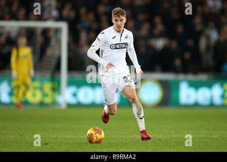 Swansea, Royaume-Uni. Dec 26, 2018. Jay Fulton de Swansea City en action.EFL Skybet match de championnat, Swansea City v Aston Villa au Liberty Stadium de Swansea, Pays de Galles du Sud le lendemain, mercredi 26 décembre 2018. Cette image ne peut être utilisé qu'à des fins rédactionnelles. Usage éditorial uniquement, licence requise pour un usage commercial. Aucune utilisation de pari, de jeux ou d'un seul club/ligue/dvd publications. Photos par Andrew Andrew/Verger Verger la photographie de sport/Alamy live news Crédit : Andrew Orchard la photographie de sport/Alamy Live News Banque D'Images