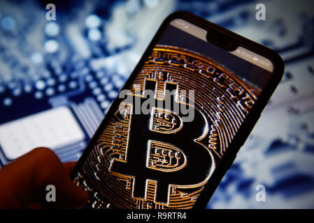 Cracovie, Pologne. 28 Dec, 2018. Logo Bitcoin est vu sur un téléphone mobile Android. Credit : Omar Marques/SOPA Images/ZUMA/Alamy Fil Live News Banque D'Images