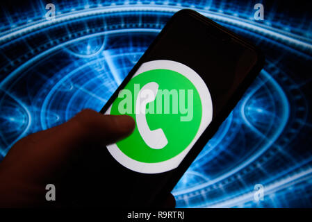 Cracovie, Pologne. 28 Dec, 2018. Logo Whatsapp est vu sur un téléphone mobile Android. Credit : Omar Marques/SOPA Images/ZUMA/Alamy Fil Live News Banque D'Images