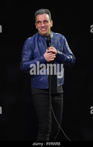 Sunrise FL, USA. Dec 27, 2018. Sebastian Maniscalco effectue pendant le séjour à la tour de la faim BB&T Center le 27 décembre 2018 à Sunrise, en Floride. Credit : Mpi04/media/Alamy Punch Live News Banque D'Images