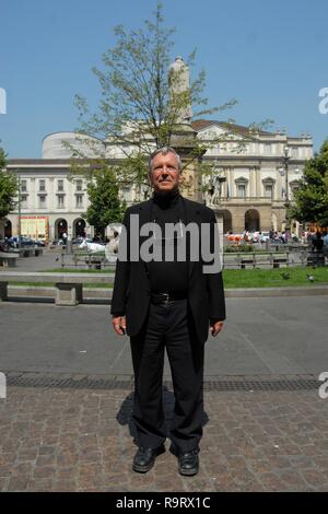 Ambrogino D'Oro Allo Scrittore Amos Oz Banque D'Images