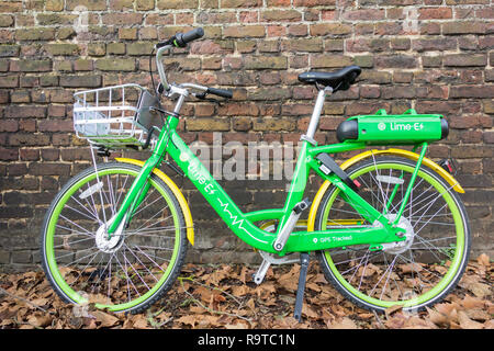 Lime-E - un vélo électrique compatible GPS hire scheme à Londres Banque D'Images