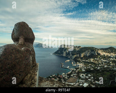 Egyptin Sphinx à Villa San Michele donnant sur Marina Grande, sur l'île de Capri, dans la région de Campanie, Italie Banque D'Images