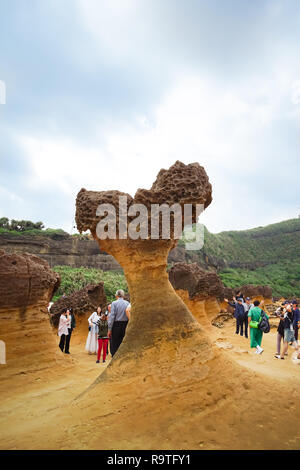 Nouveau Taipei, Taiwan - le 21 novembre 2018 : Paysages de Yehliu geopark à Taiwan. C'est le monument international à New Taipei City de Taiwan, amazing Banque D'Images