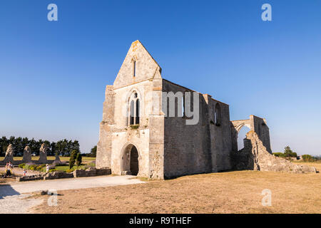 La Rochelle, France. L'église Notre-Dame-de-Re ou Abbaye abbaye des Chateliers, une ancienne abbaye cistercienne du xiie siècle dans l'île de Ré île, maintenant en ruines Banque D'Images