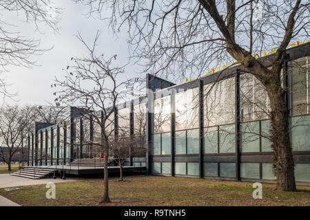 L'extérieur de l'Hôtel de la Couronne sur le campus de l'IIT, conçu par Mies van der Rohe Banque D'Images