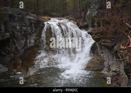 McKay Crossing Falls - Centre de l'Oregon Banque D'Images