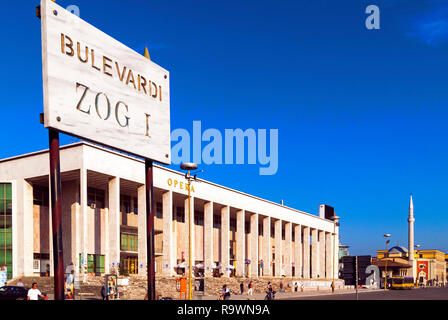 La place Skanderberg, Tirana, Albanie Banque D'Images