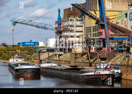 Le port intérieur de Neuss, docks, 1 appartient à Neuss-Dusseldorf HŠfen GmbH & Co. KG, Rheinhafen, Allemagne Banque D'Images