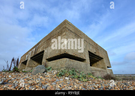 La DEUXIÈME GUERRE MONDIALE, casemate de défensive plage de seigle, East Sussex, UK Banque D'Images
