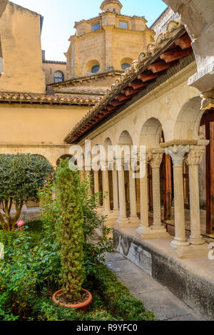 Cloître Saint-sauveur dans la cathédrale à Aix-en-Provence, joyaux cachés de la France Banque D'Images