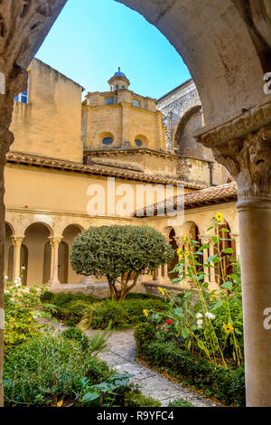 Cloître Saint-sauveur dans la cathédrale à Aix-en-Provence, joyaux cachés de la France Banque D'Images