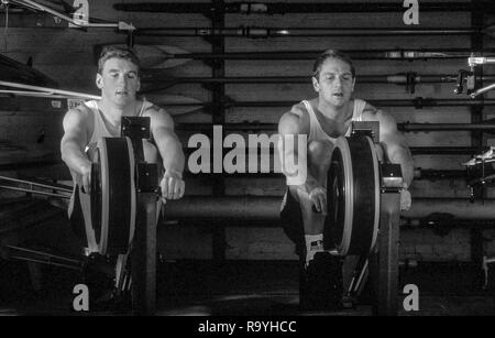 Henley, Berkshire, Angleterre, Matthew Pinsent, Gauche Droite, Steve Redgrave, Leander Club Boathouse, former sur l'ergo Concept 2, crédit obligatoire, Peter Spurrier/ Intersport Images] Banque D'Images