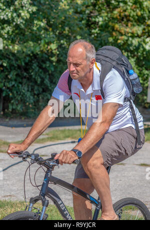 Plovdiv, Bulgarie, samedi, 15 septembre 2018. Championnats du monde d'aviron, la FISA, Sir Steve Redgrave, directeur de la haute performance, le chinois de l'Équipe nationale d'aviron, les équipes suivantes © Peter SPURRIER, Banque D'Images