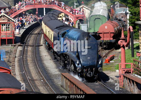 Sir Nigel Gresley 60007 Locomotive à vapeur sur le North Yorkshire Moors Railway à Goathland. Banque D'Images