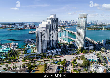 Miami Beach Florida, vue aérienne depuis le dessus, Icon South Beach Luxury Condos, gratte-ciel gratte-ciel bâtiment immeubles condominiums res res Banque D'Images