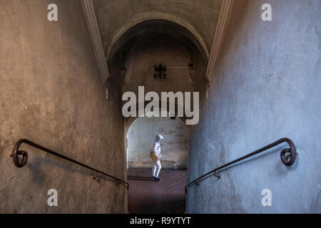 À l'intérieur de Palazzo Campana, l'entrée de la partie la plus ancienne de la ville de Colle Val d'Elsa, Sienne, Toscane Banque D'Images