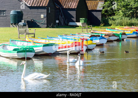 La Meare lac de plaisance, le Meare, Aldeburgh, Suffolk, Angleterre, Royaume-Uni Banque D'Images