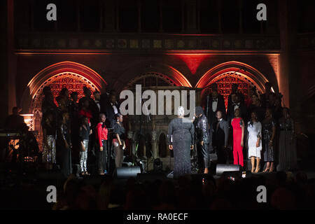 Karen Gibson et le royaume de la scène chorale à Union Chapel, London comprend : le Royaume Choir, Karen Gibson Où : London, Royaume-Uni Quand : 28 novembre 2018 Crédit : Simon Reed/WENN.com Banque D'Images