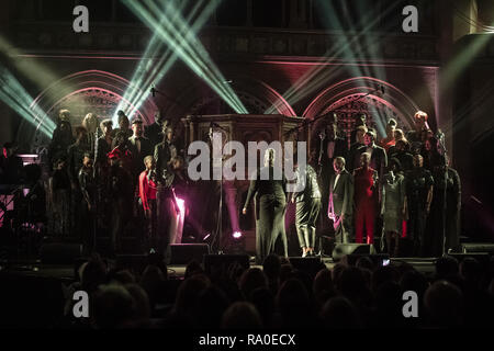 Karen Gibson et le royaume de la scène chorale à Union Chapel, London comprend : le Royaume Choir, Karen Gibson Où : London, Royaume-Uni Quand : 28 novembre 2018 Crédit : Simon Reed/WENN.com Banque D'Images