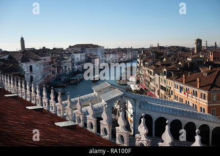 Vue depuis T Fondaco dei vie Tedaschi department store, Venise, Italie. Banque D'Images