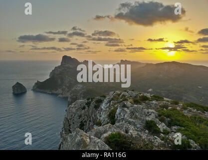 Lever du soleil au cap Formentor, Majorque, Espagne Banque D'Images