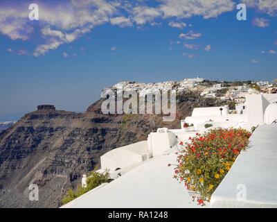 Vue d'Oia Village de Fira, Santorini, Grèce Banque D'Images