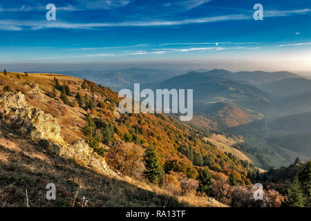 Vue depuis le Belchen en Forêt Noire, Allemagne Banque D'Images