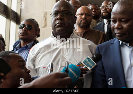 Kinshasa, République démocratique du Congo. Dec 29, 2018. E. Shadary, M. Fayulu, FELIX TSHISEKEDI, et C. Nanga du bureau de la CENI à l'Hôtel Kempinski répondre fleuve Congo à convenir que les résultats de l'élection seront acceptées de manière pacifique. Jusqu'à présent il n'y a pas d'accord. Credit : Stefan/Kleinowitz ZUMAPRESS.com/Alamy ZUMA/fil Live News Banque D'Images