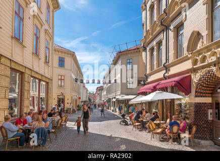 Göteborg, Haga. Cafés, bars, restaurants et magasins sur Haga Nygata dans le quartier Haga, Göteborg, Suède Banque D'Images