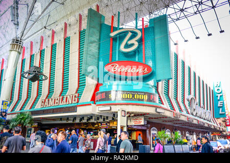 Entrée dans le monde célèbre le Binion's Gambling Hall and Hotel, un casino situé à la Fremont Street Experience au centre-ville de Las Vegas, NV Banque D'Images