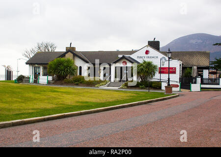 14 Décembre 2018 Le Percy French restaurant au Slieve Donard Hotel. Cet hôtel et restaurant sont dans un emplacement privilégié sur la rive de la baie de Dundrum Banque D'Images