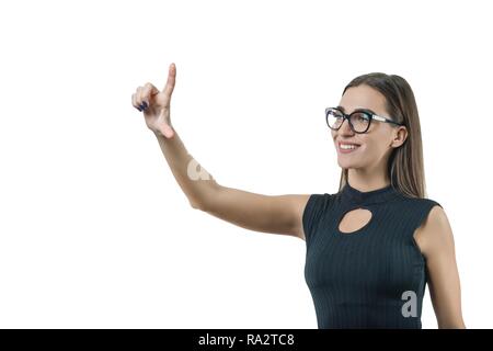 Femme moderne avec des lunettes de toucher l'écran virtuel, en utilisant la technologie numérique dans le milieu de travail. Les affaires, les finances, l'économie et de la technologie, de l'iso Banque D'Images