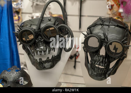 Les masques du Carnaval de Venise dans une nouvelle version et futuriste. Venise masques représentant le carnaval. Banque D'Images