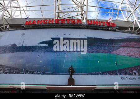 L'entrée avant de Manchester United, Old Trafford, terrain, Manchester, Angleterre, RU Banque D'Images